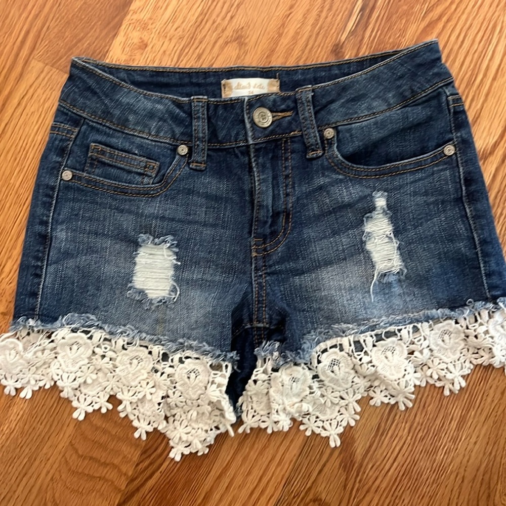 Altard’d state Jean shorts, size 24